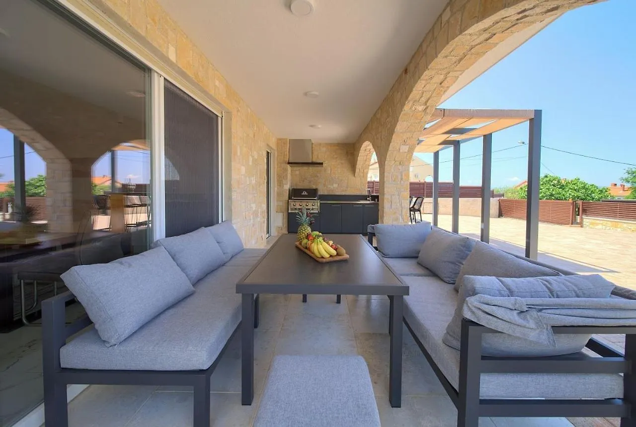 Holiday House Sea & Sun Residence Rasopasno Croatia