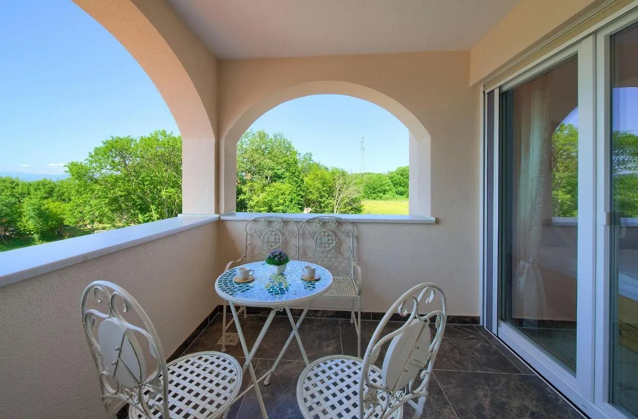 Holiday home Holiday House Sea & Sun Residence Rasopasno